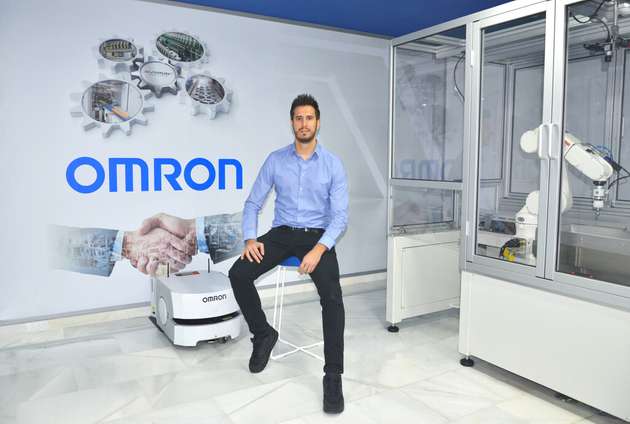Miguel Garcés, EMEA Robotics Product Marketing Manager, Omron: Hersteller brauchen Robotiklösungen, die sich schnell einführen und ohne Unterbrechung skalieren lassen. Mit den OMRON AMRs und kollaborativen Robotern machen wir genau das möglich. Unsere AMRs erfordern keine baulichen Anpassungen an der Produktionsumgebung und skalieren rein per Software, während der OMRON Fleet Manager die Pfadplanung im gesamten Betrieb dynamisch optimiert. Unsere Cobots mit integrierter Kamera und Landmark-Vision lassen sich ohne Neuprogrammierung verlagern. Beide Systeme sind von Anfang an für die sichere Mensch-Roboter-Kollaboration ausgelegt. 2026 erweitern wir unser Portfolio mit dem aktualisierten AMR OL-450S und bauen auf den kürzlich eingeführten Cobot-Modellen TM6S, TM20S und TM30S auf.