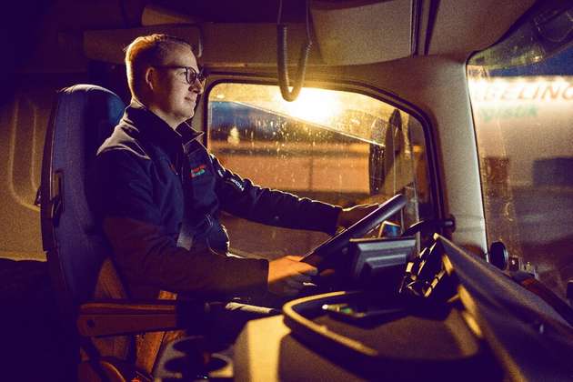 Die direkte Anbindung der Fahrzeuge an das TMS WinSped von LIS unterstützt eine durchgängige Kommunikation zwischen Disposition und Fahrern.