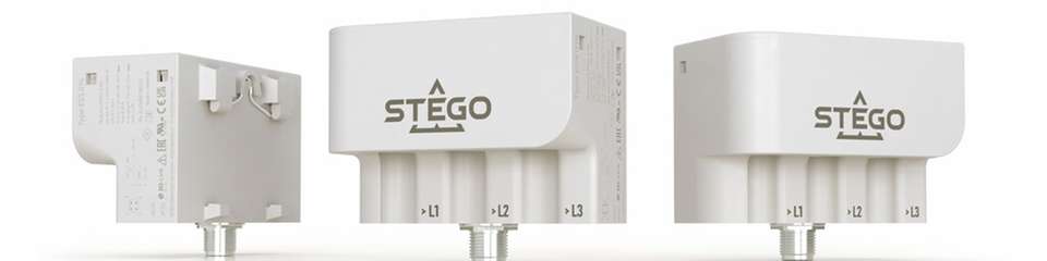 Smart Sensor Strom ESS 076 (dreiphasige Ausführung) von Stego. Der Sensor misst Wechselströme kontaktlos in allen drei Phasen und ermöglicht kontinuierliches Energie- und Leistungsmonitoring in industriellen Anlagen.