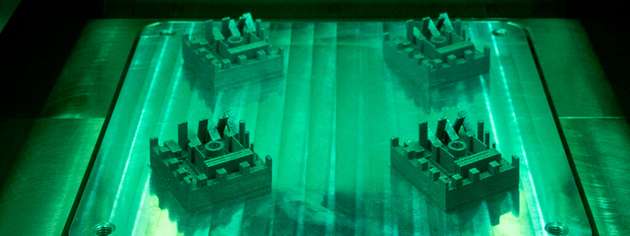 Pulverbett-Laserstrahlschmelzen: Während des Drucks entstehen Daten für die spätere Qualitätsbewertung.