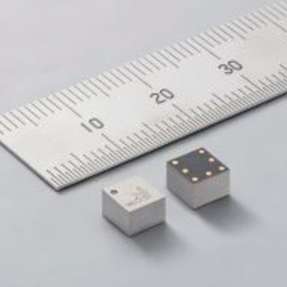 Murata PKGM-210D-R: SMD-Vibrationssensor für präzise Hochfrequenzüberwachung bis 20 kHz.