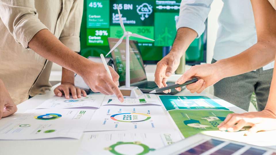 Bis 2040 soll sich der Anteil von Wind- und Solarstrom im Referenzszenario versiebenfachen und der Elektrizitätsanteil am Endenergieverbrauch soll auf 49 Prozent steigen.