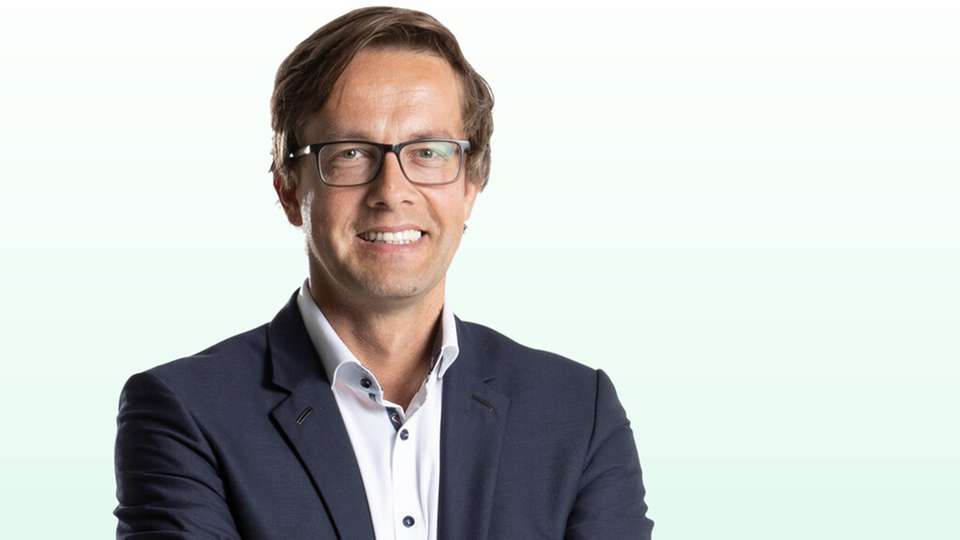 Jakob Hoffmann, Key Account Manager bei Denios, erläutert den systemischen Ansatz in der Arbeitssicherheit unter dem Leitbild „Vision Zero“.