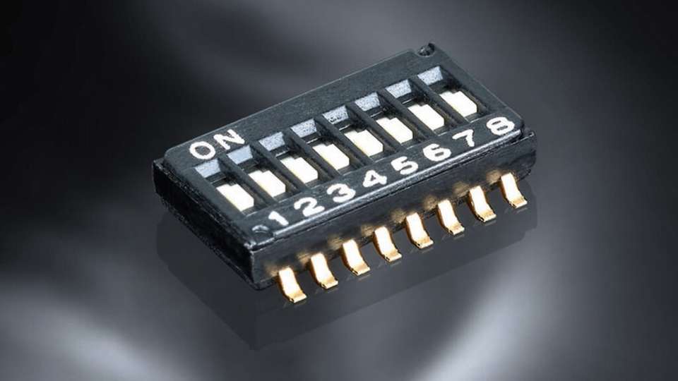 Die DTCD- und DTCJ-DIP-Schalter ermöglichen kompakte, zuverlässige Konfiguration auf minimalem Raum.