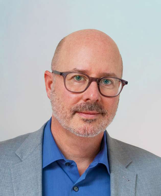 Tobias Best, Geschäftsführer, ALPHA-Numerics: Im Rahmen der diesjährigen PCIM präsentieren wir eine innovative Lösung für das Design von Flüssigkeitskühlungen. Angesichts der zunehmenden Leistungsanforderungen im Mobilitätssektor stehen viele Unternehmen vor der Herausforderung, von traditionellen Luftkühlsystemen auf fortschrittliche Fluidkühlungen umzusteigen. Um Konstrukteure und Entwickler bei diesem Wandel optimal zu unterstützen, stellen wir neben dem branchenspezifischen CFD Tool CelsiusEC die intelligente Designsoftware ColdStream von Diabatix vor, die speziell für die Planung und Auslegung von Flüssigkeitskühlsystemen entwickelt wurde. Die steigende Nachfrage nach effizienten Kühlkonzepten unterstreicht die Bedeutung unserer Lösung für den Markt.
PCIM Halle 9, Stand 438