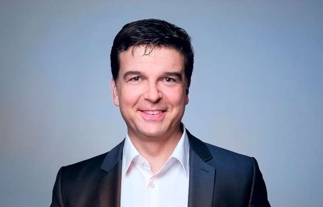 Heiko Beier ist Geschäftsführer von Moresophy sowie Professor für Digitale Medienkommunikation und Künstliche Intelligenz. Er verfügt über mehr als 25 Jahre Erfahrung in den Bereichen KI-gestützte Datenanalyse und Automatisierung von Geschäftsprozessen. 