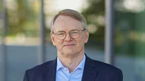 Dr. Horst J. Kayser, CEO Factory Automation, Siemens, sagt: „Wir helfen der Industrie, in diesem alten Widerspruch – effiziente Massenproduktion versus Einzelanfertigung – beides zu ermöglichen.“