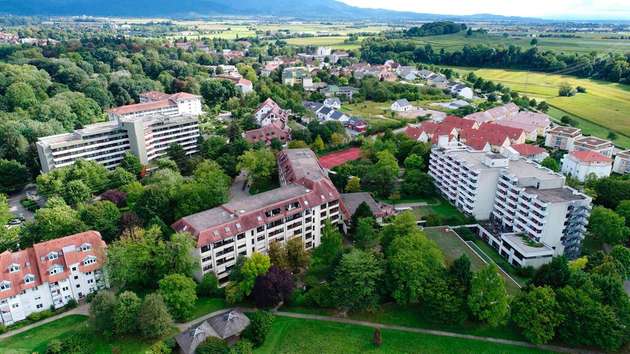 Die Schwarzwaldklinik in Bad Krozingen wurde nachhaltig modernisiert und die erzielten Einsparungen refinanzieren die Investitionen.