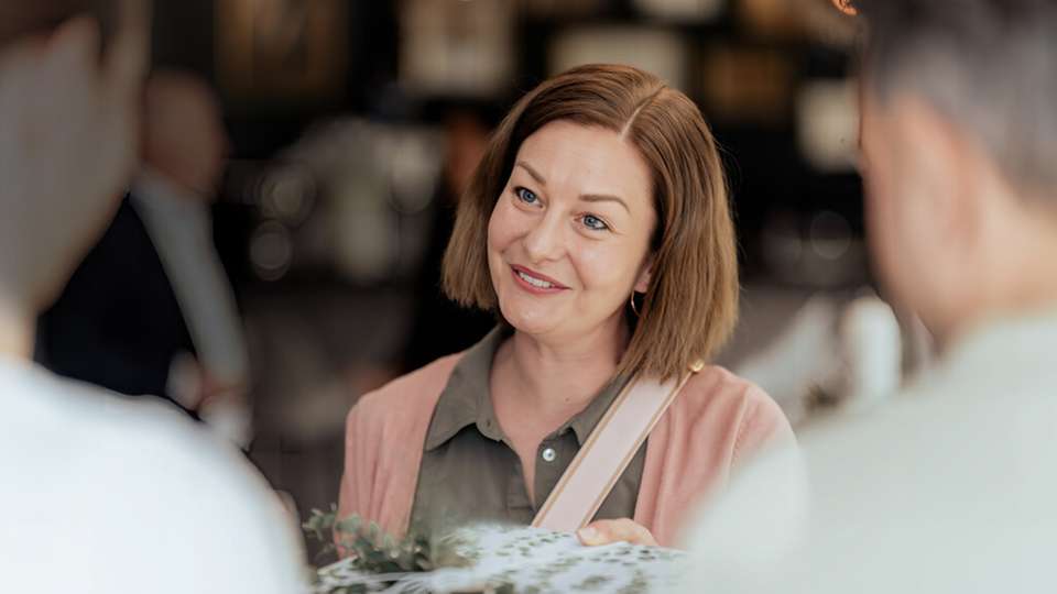 Anna-Katharina Deiters, Product Marketing Specialist bei ABB, ist der Meinung, dass eine klare Anlagenstruktur, Kennzeichnung und Überwachung über die Verfügbarkeit und die sichere Wartung im Betrieb entscheiden.