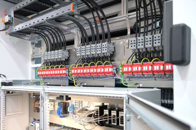 Erneuerbare Energien brauchen Technologien, die auf die täglichen Herausforderungen im Praxiseinsatz abgestimmt sind.
