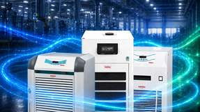 Moderne Umlaufkühler von Julabo stehen für präzise Temperaturkontrolle, hohe Energieeffizienz und nachhaltige Kühltechnologie in Labor und Industrie.