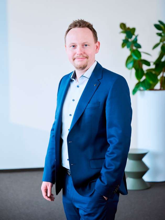 Benedikt Bonnmann ist Mitglied des Vorstands und KI-Experte bei  adesso.