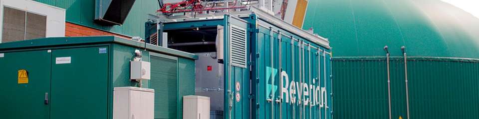 Die Reverion-Pilotanlage in Espelkamp wandelt Biogas direkt in Strom um und soll künftig regenerative Energie als grünen Wasserstoff zwischenspeichern.
