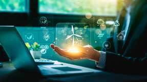 Die deutschen Stromnetze stoßen an ihre physischen, operativen und digitalen Grenzen. Mit NIS2 und dem KRITIS-Dachgesetz erhöht sich der Handlungsdruck für Netzbetreiber und Energieversorger zusätzlich.