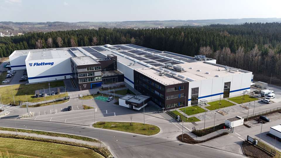 Das neue Process Center in Vilsbiburg verbindet Laborentwicklung mit industrieller Anwendung und schafft optimale Bedingungen für praxisnahe Kundentests.