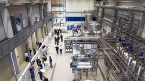 Das neue Process Center ermöglicht es, Trennprozesse von ersten Labortests bis zum Technikumsmaßstab unter praxisnahen Bedingungen zu entwickeln und zu optimieren.