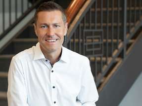Sven Adler ist ein erfahrener Finanz- und Transformationsmanager mit über 20 Jahren internationaler Führungserfahrung, der als neuer globaler CFO von Infios den weltweiten Finanzbereich strategisch weiterentwickeln wird.