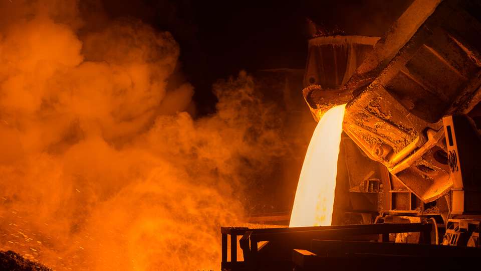 Noch ist die Stahl- und Metallproduktion wenig nachhaltig - bestimmte Metalloxide sollen das ändern.