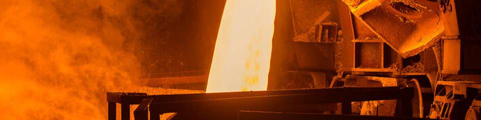 Noch ist die Stahl- und Metallproduktion wenig nachhaltig - bestimmte Metalloxide sollen das ändern.