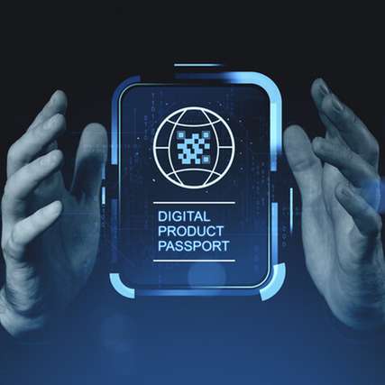 ERP-Systeme bündeln Material-, Lieferanten- und Nachhaltigkeitsdaten und stellen sie interoperabel für den digitalen Produktpass bereit, was die Grundlage für eine kreislauffähige Wertschöpfung im Mittelstand bildet.