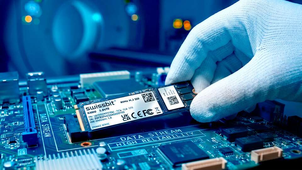 Entwickelt für anspruchsvolle Anwendungen: Die neue Swissbit-A2000-Serie liefert konstante Performance, wenn hoher Durchsatz, geringe Latenz und zuverlässige Datenintegrität gefragt sind.