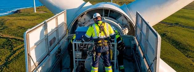 In vielen Baugruppen der regenerativen Energietechnik bewähren sich die Flachdraht-Wellenfedern und -Sicherungsringe aus dem Sortiment von AFC Europe als Leistungs- und Bauraum-Optimierer.