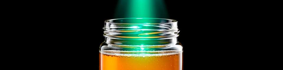 Als erste Lebensmittelproben dienen Honig und Orangensaft.