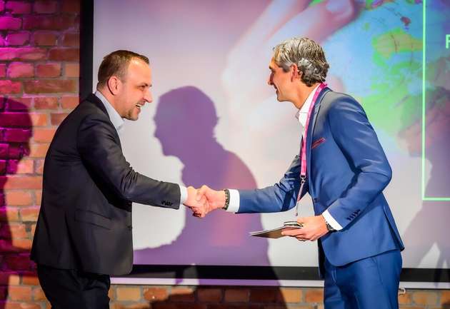 Was den INDUSTRY.forward SUMMIT 2026 von anderen Veranstaltungen unterscheidet, ist nicht das Programm allein – es ist die Haltung im Raum. Niemand hat die Lage schöngeredet. Dennoch war die Grundstimmung keine des Jammerns, sondern des Aufbruchs.