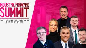 Paneldiskussion auf dem INDUSTRY.forward SUMMIT 2026 zu den Themen KI-Transformation, Schatten-IT, Akzeptanzkrisen und klassische Führung.