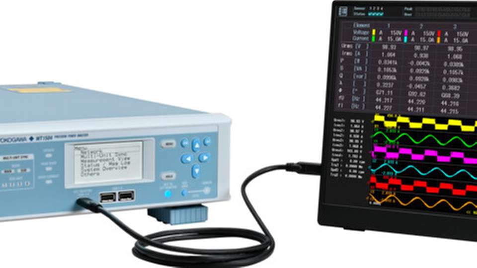 Über die frontseitige USB-Schnittstelle lässt sich ein externer Touch-Monitor anschließen – für eine übersichtliche Visualisierung von Messwerten, Kurvenformen und Systemstatus aller Leistungskanäle direkt am Prüfstand.