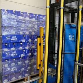 Im Food and Beverage ein relevanter Faktor: Die erweiterte Diagnosefähigkeit der IOLS-Sensoren hat beim Einsatz von Lichtgittern dezidierte Vorteile: eine vorausschauende wie vorbeugende Wartung.