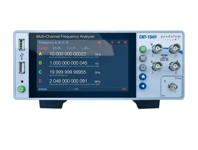 Das Pendulum CNT 104S ist ein hochpräziser, 4-kanaliger Frequenzzähler und Time-Interval-Analysator (Multi-Channel Frequency Analyzer) für Anwendungen in Forschung, Entwicklung und Metrologie. Er kann vier Signale parallel und unabhängig voneinander messen und analysieren.