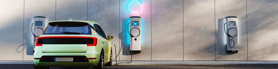 Eine Pilotstudie mit 100 Beschäftigten hat gezeigt, dass flexible Alternativen die Autonutzung senken und den öffentlichen Verkehr stärken. Elektrische Flotten sind dabei ein wichtiger Bestandteil betrieblicher Mobilitätskonzepte.