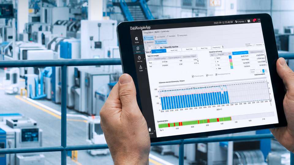 Produktionsdaten auf einen Blick: Die DataNavigateApp liefert Echtzeit-Einblicke in Maschinenperformance, Energieeffizienz und Anlagenverfügbarkeit direkt im Webbrowser.