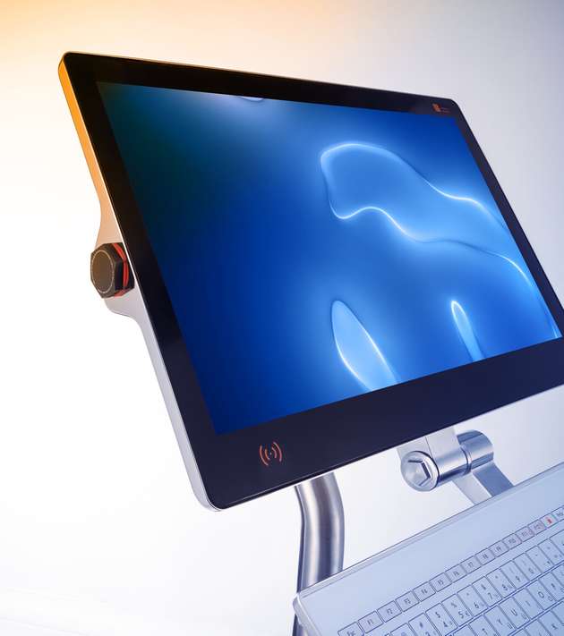 Glatte Oberflächen und reinigungsfreundliche Übergänge machen das HMI zu einem kontrollierbaren Kontaktpunkt im Produktionsumfeld.