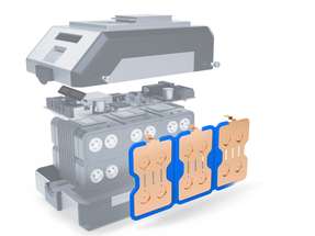 Die Explosionsdarstellung zeigt den Aufbau eines Battery Packs mit Zellverbinder-Platten und integrierten Elastomer-Komponenten. Connector Seals bündeln elektrische Kontaktierung, Isolation, Abdichtung und mechanische Führung in einer modularen Lösung.