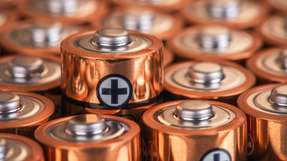 Unter den LI-Batterie-Alternativen stechen Zink-Batterien aufgrund der weitaus größeren Verfügbarkeit von Zinksowie ihrer geringen Toxizität und hohen Sicherheit hervor.