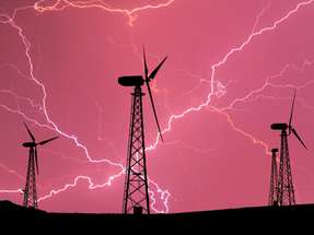 Windräder halten selbst starkem Wind und Unwetter stand – und werden dank neuer Technologien und smarter Schutzsysteme immer widerstandsfähiger.