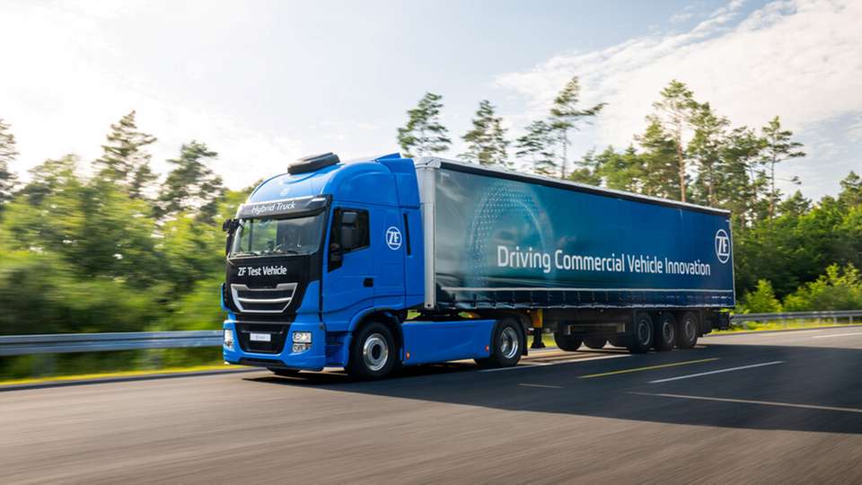 Im Vorfeld der IAA Transportation 2026 präsentiert ZF ein technologieoffenes Portfolio zur Dekarbonisierung von Nutzfahrzeugen für verschiedene Anwendungsbereiche und Märkte.