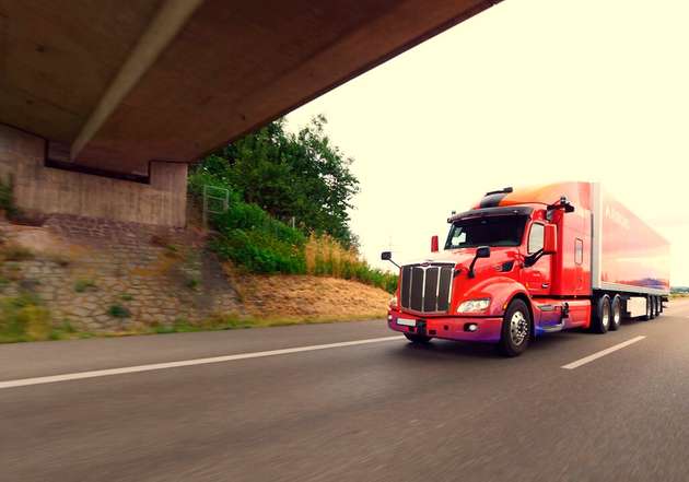 Autonomes Fahren: Entwicklungs-Lkw mit modernster Sensorik testet die Mobilität von morgen.