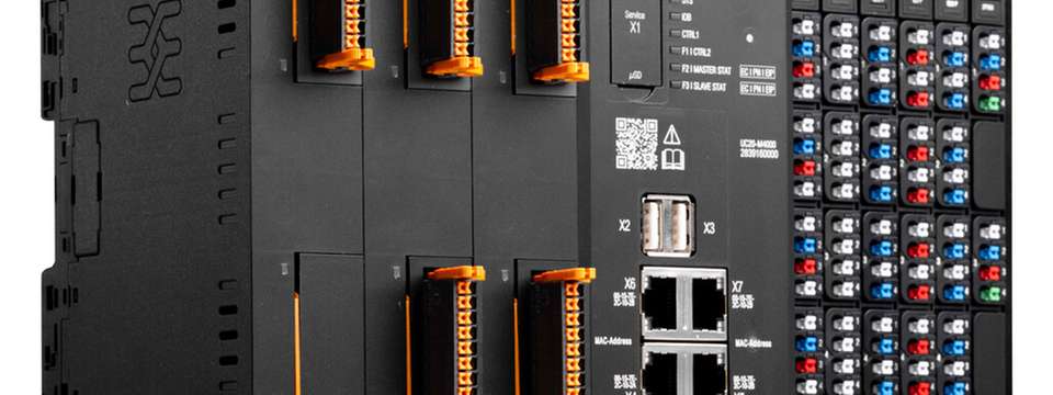 Durch u-extend können Steuerungen der M-Serie um bis zu drei Funktionsmodule erweitert werden.