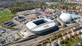 Die Stockholm Globe-Arena (r.) und die Stockholm Arena (l.) gehören zu den Symbolen von Schwedens Hauptstadt Stockholm. Jetzt erhielten die beiden Veranstaltungshallen ein einheitliches SCADA-System auf der Basis von atvise.