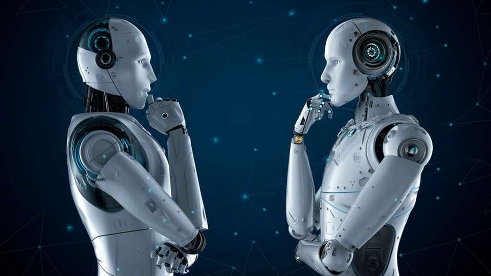 Humanoide Roboter stehen derzeit stark im Fokus der Entwicklung. Für den industriellen Dauereinsatz stellt sich jedoch die Frage, ob die menschliche Anatomie tatsächlich die effizienteste Bauform ist.