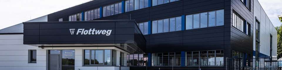 Das Process Center am Flottweg-Standort in Vilsbiburg vereint Labor, Technikum und moderne Arbeitsplätze für die praxisnahe Entwicklung von Prozesslösungen.