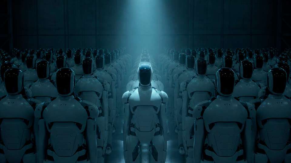 In der Industrie übernehmen humanoide Roboter bereits einfache Tätigkeiten und in Zukunft sollen sie noch mehr Aufgaben übernehmen.