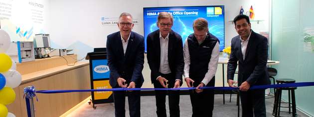 Jörg de la Motte, Steffen Philipp, Florian Philipp, Bhushan Sathe (v.l.n.r.) bei der Eröffnung des neuen Zentrums.