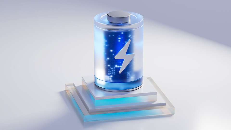 Großbatteriespeicher sind mehr als nur Energiespeicher, denn sie können auch das Stromnetz unterstützen. Für ihre Planung und ihren Betrieb müssen die Bereiche Elektrotechnik, Brandschutz und Baurecht früh zusammengeführt werden.