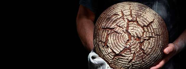 Für das perfekte Brot: sowohl helle Weizenmehle als auch dunkle Roggen- und Ruchmehle können in der Anlage effizient gelagert und verarbeitet werden.