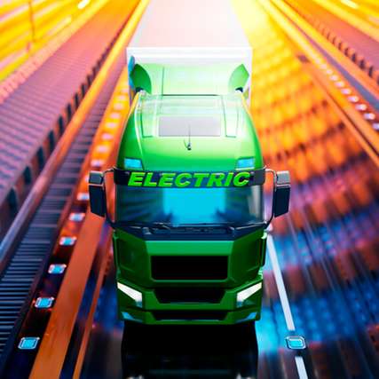 Lademöglichkeiten an lediglich den wichtigsten zehn Prozent der Standorte könnten bis zu 90 Prozent des gesamten Ladebedarfs elektrischer Lkw in Europa abdecken.