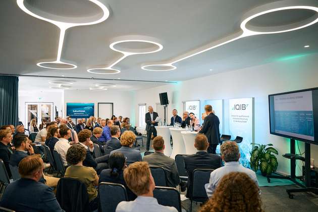 Paneldiskussion zum Thema „Innovation und orbital Ökonomie“ beim IQIB Orbital Science-Policy-Forum in Kooperation mit der Deutschen Raumfahrtagentur im DLR.